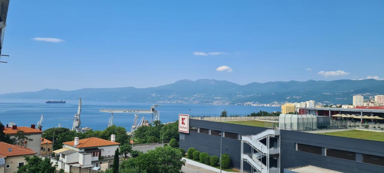 Apartment Mia Milija Fiume Esterno foto